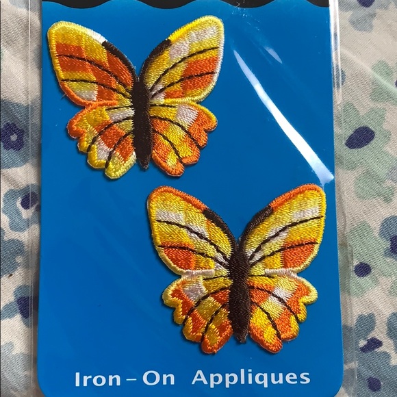 Iron on Buttetfly - Picture 2 of 3